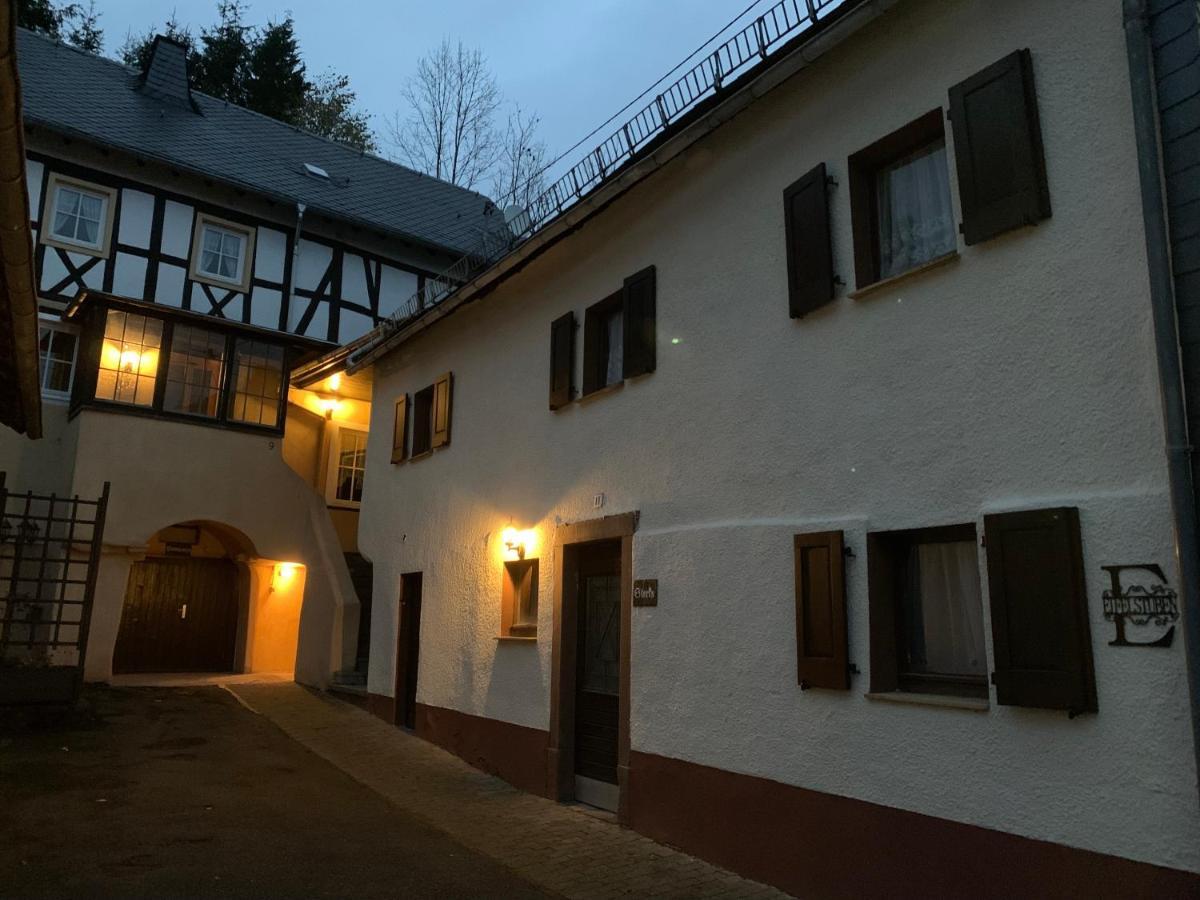 Ferienhaus Eifelstuben Mit Charme - Bauernstube Vulkaneifel - Naehe See Und Burgruine Ulmen Zewnętrze zdjęcie